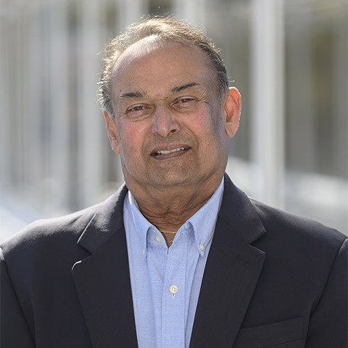 Headshot of Peter Mehta